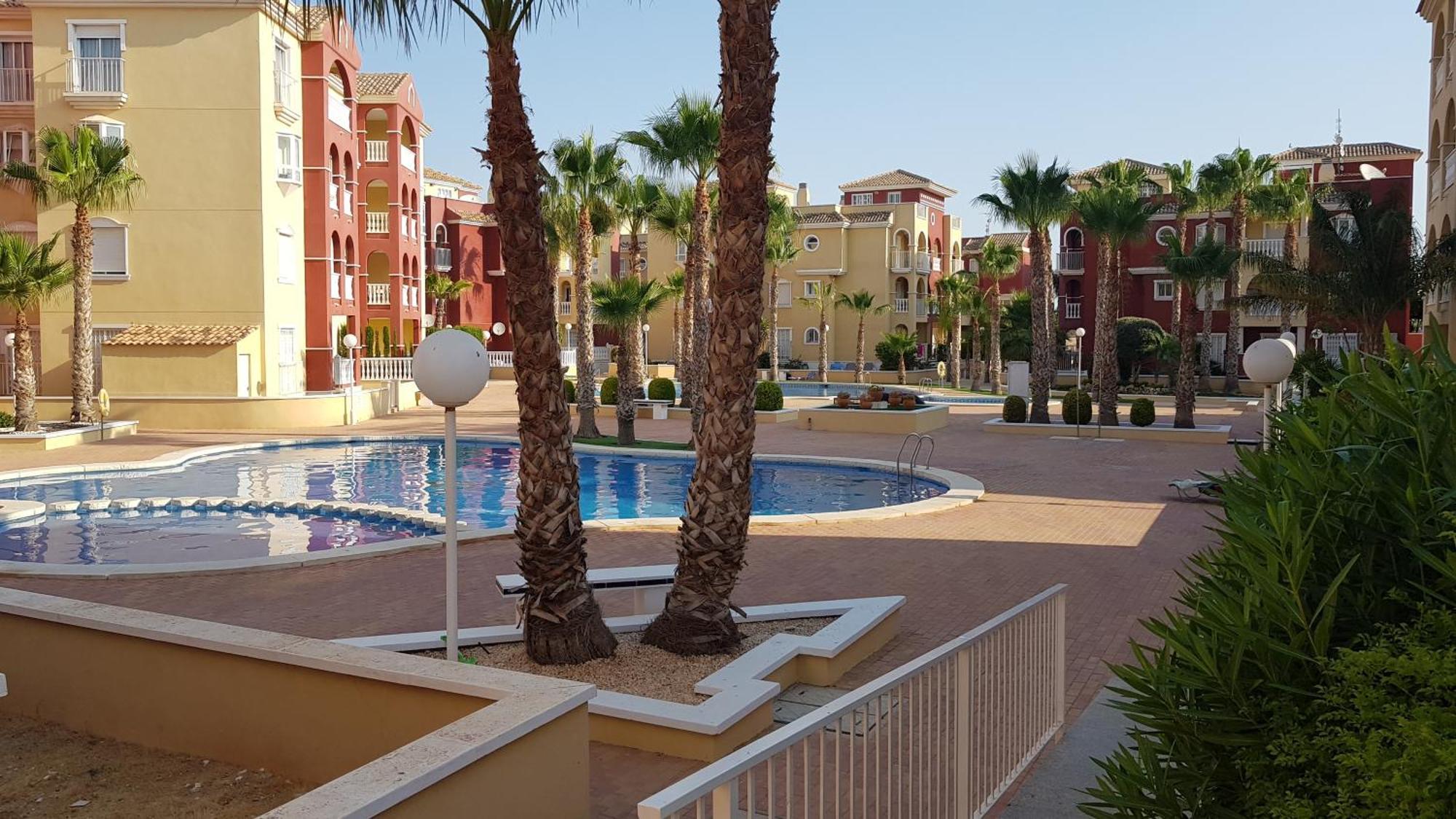 Spacious 3 Bedroom 2 Bathroom Apartment - Puerto Marina Complex Лос Алказарес Экстерьер фото